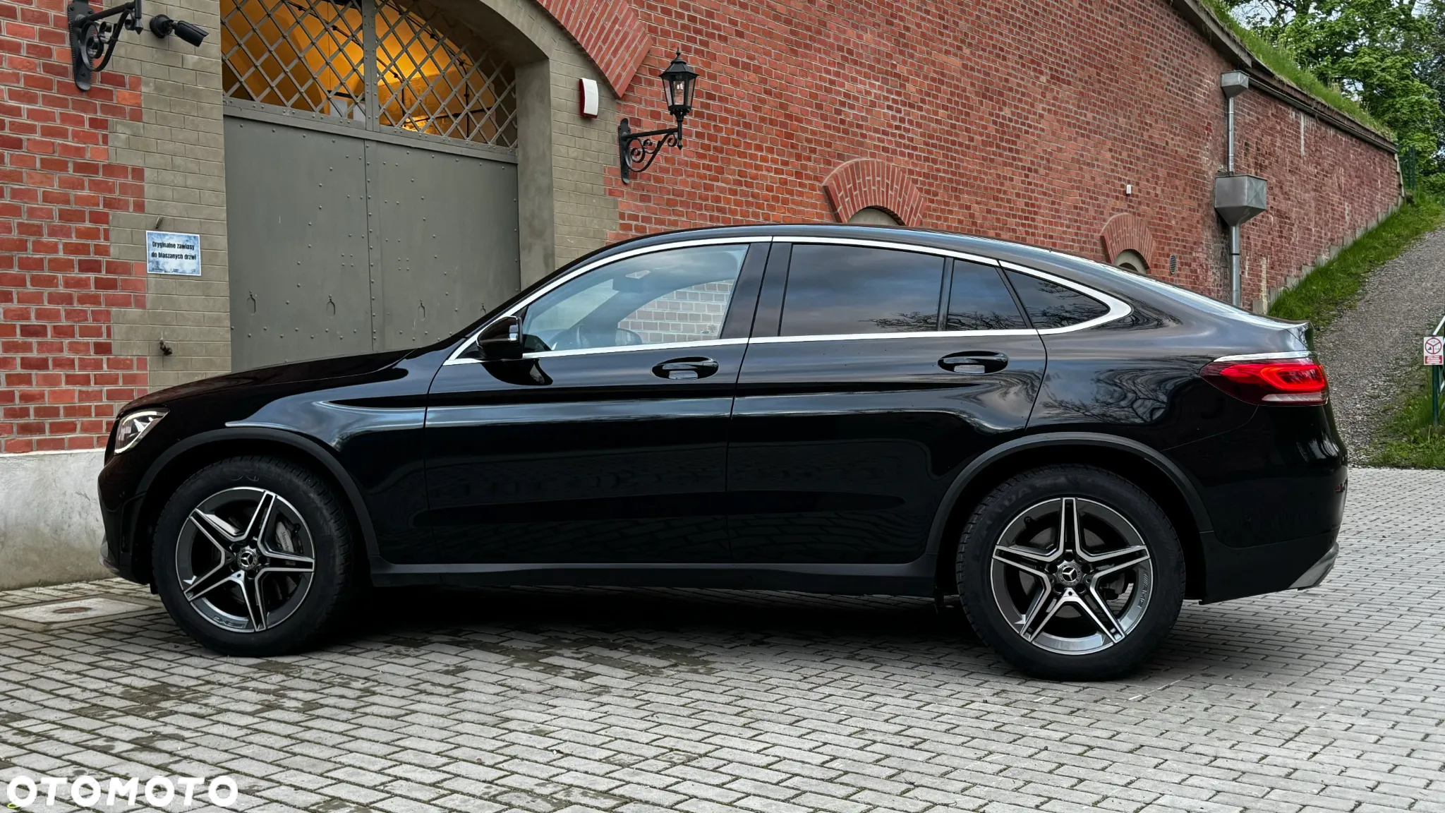 Mercedes-Benz GLC Coupe 300 e 4-Matic - 4
