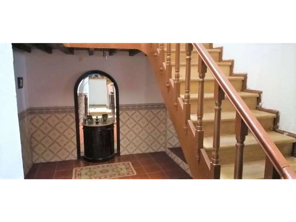 Moradia T6 com Quintal de 200 m2 - Grande imagem: 4/37