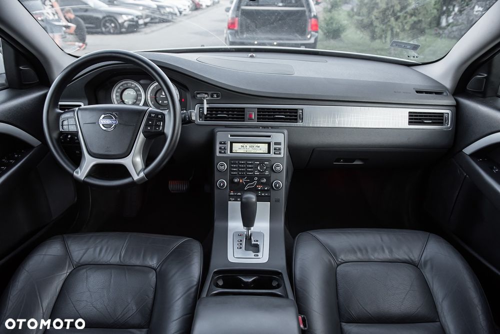 Volvo XC 70 D5 AWD Kinetic - 6