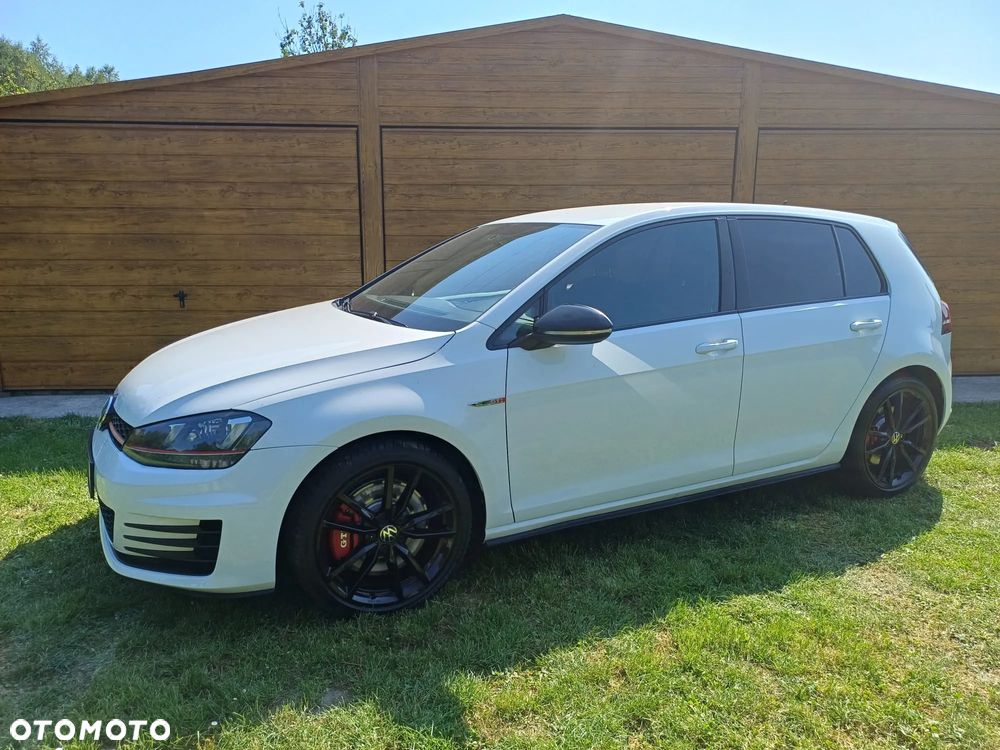 Volkswagen Golf 2.0 TSI GTI - 15