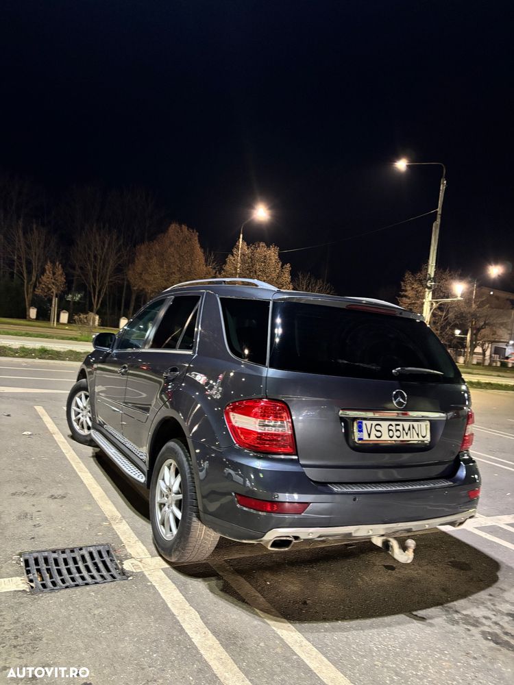 Mercedes-Benz ML 300 CDI BlueEfficiency Aut - 11