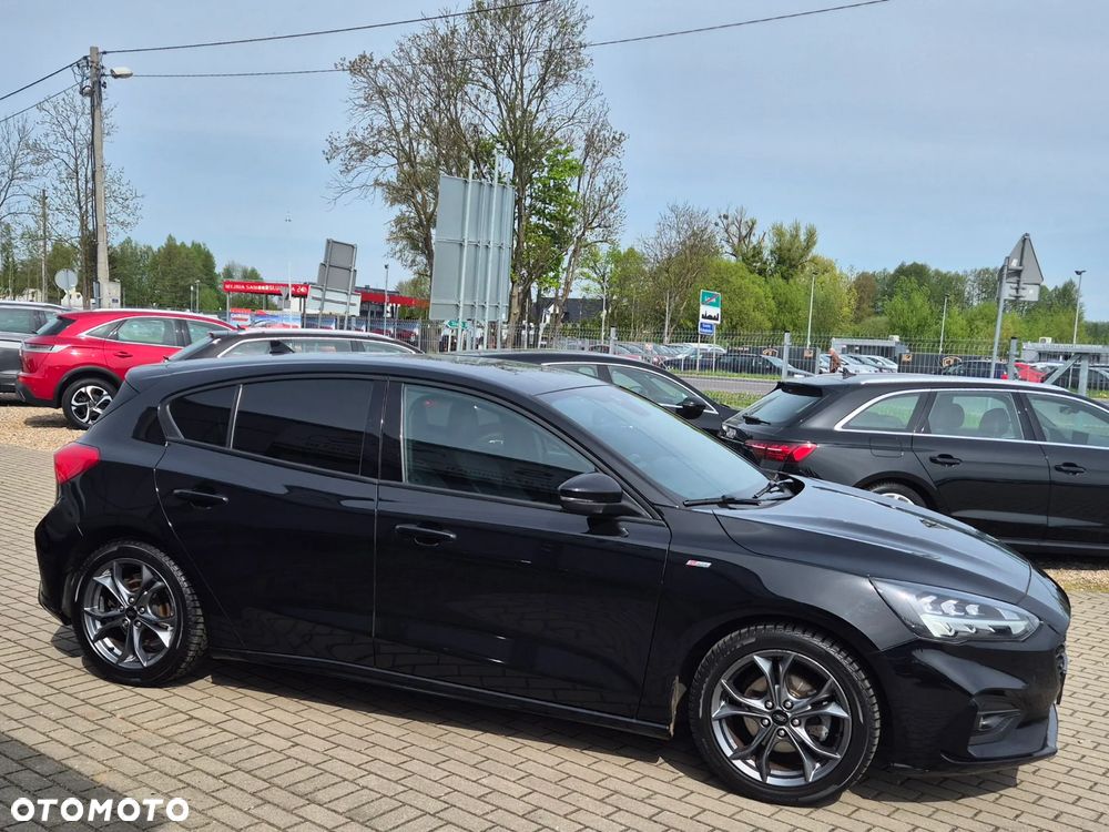 Ford Focus 1.5 EcoBoost ST-Line - 12