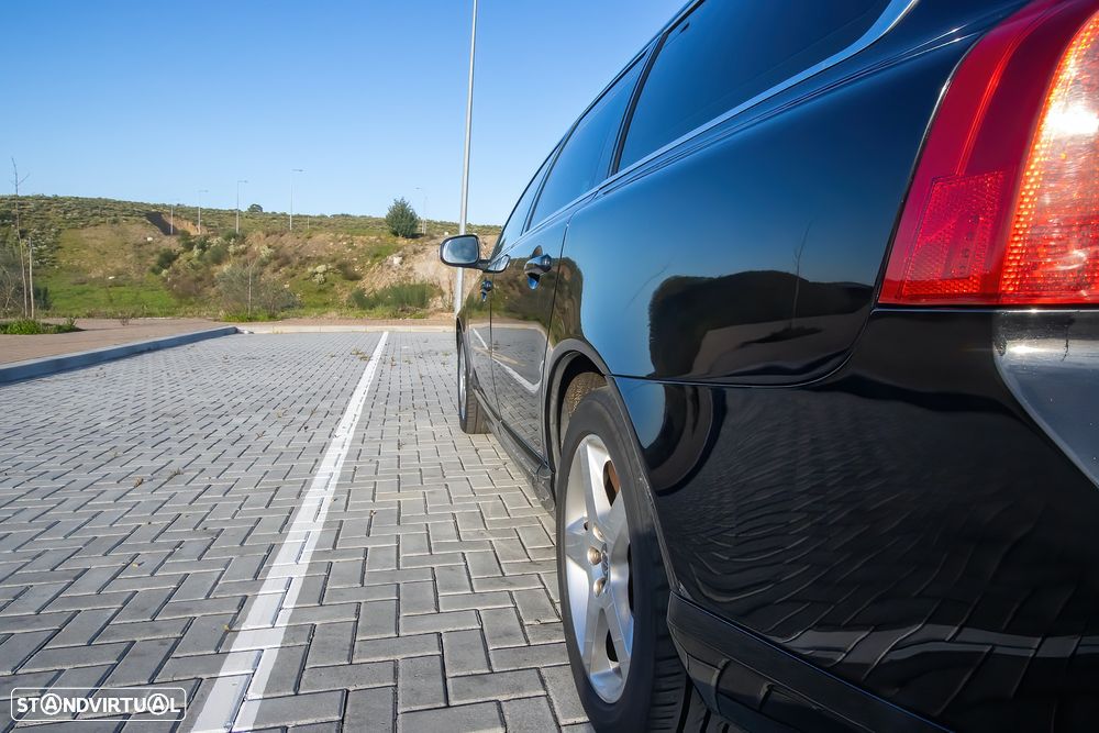 Volvo V70 2.4 D5 Nivel 3 Geartronic - 10