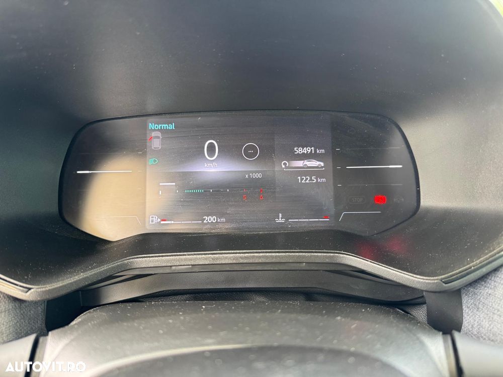 Renault Clio V Blue dCi 100 Evolution - 9