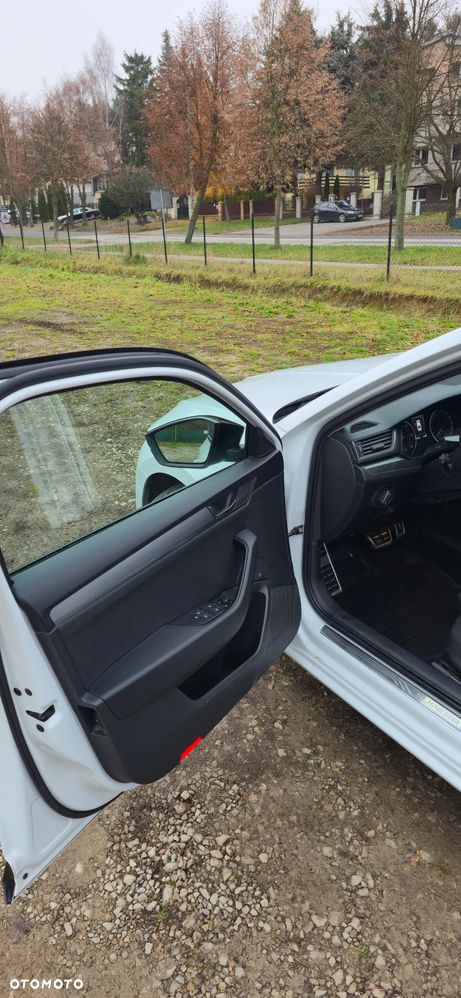 Skoda Superb 2.0 TDI Style DSG - 10