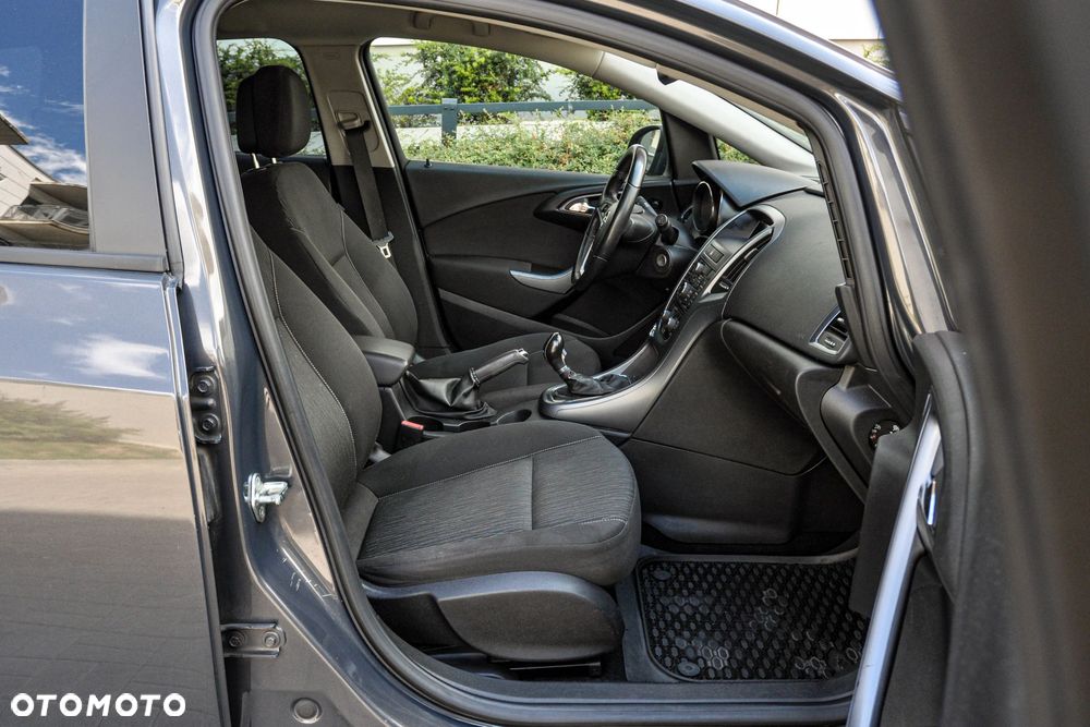 Opel Astra - 11