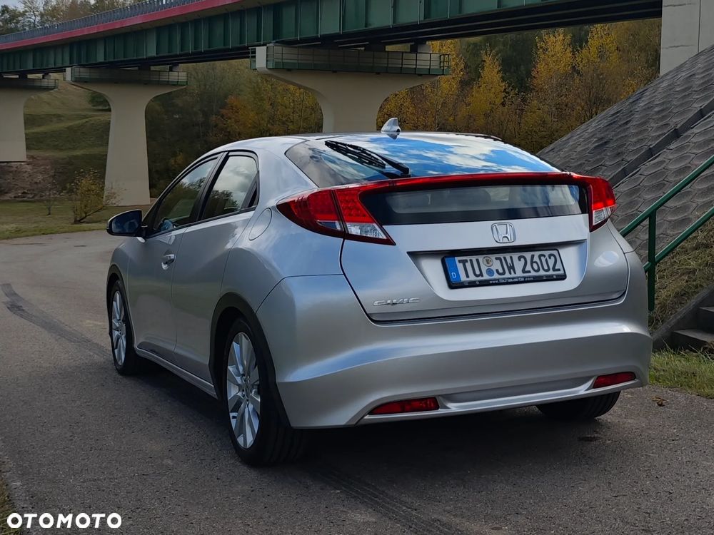 Honda Civic 1.4 i-VTEC Sport - 3
