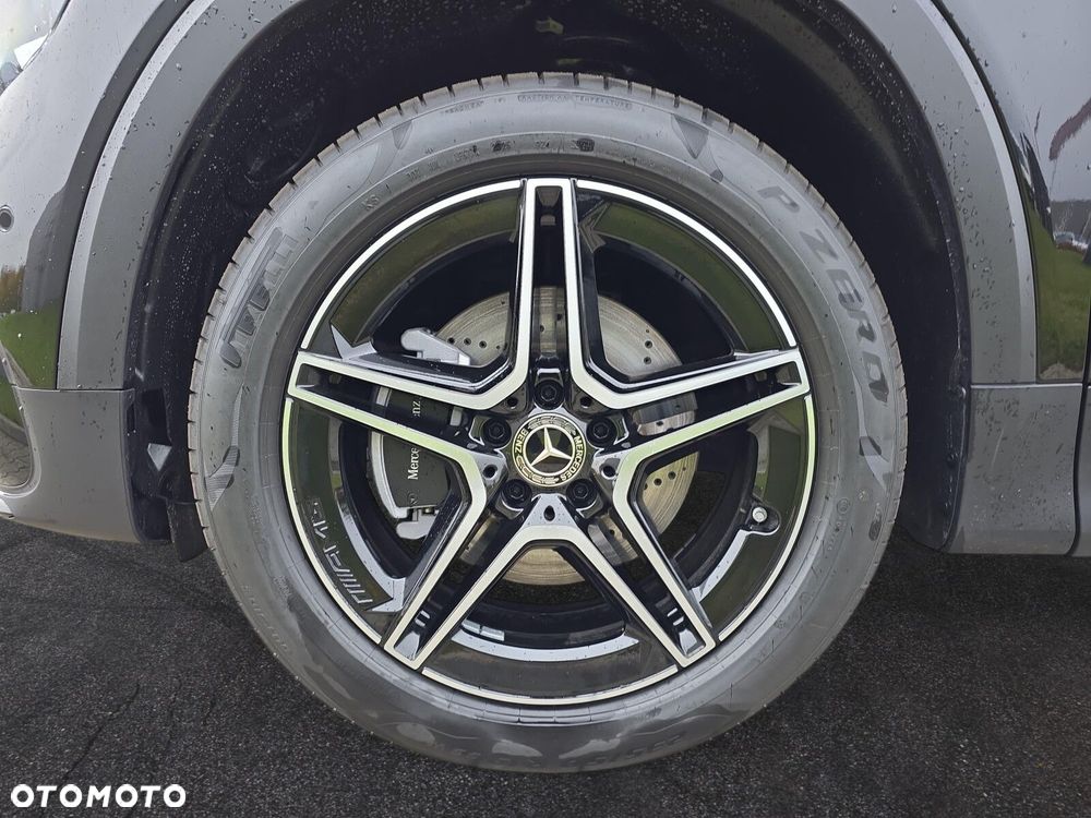 Mercedes-Benz GLB - 10