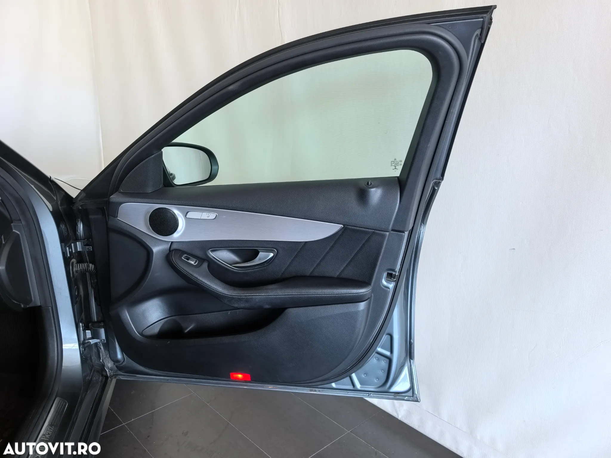 Mercedes-Benz C 220 d Aut - 25