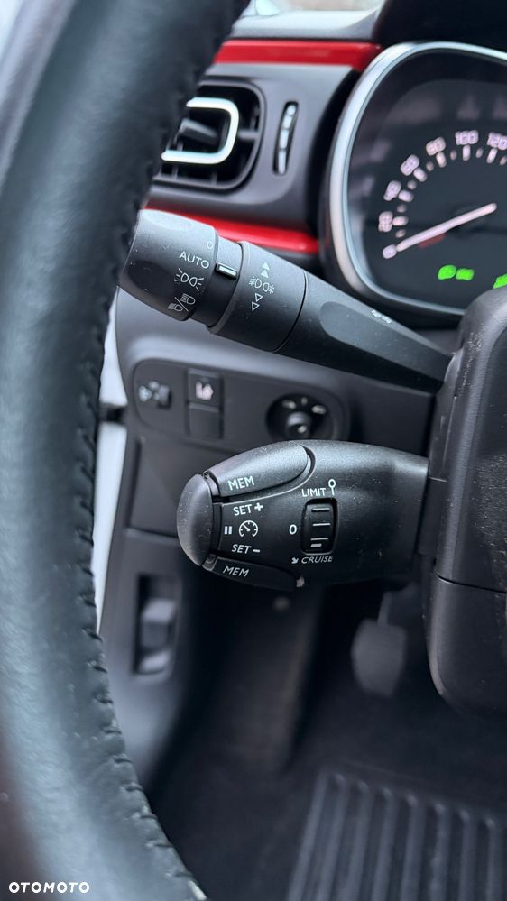 Citroën C3 Pure Tech (VTi) 82 Exclusive - 19