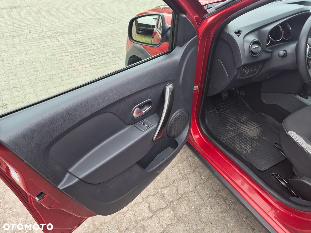 Dacia Sandero 0.9 TCe Laureate S&S EU6 - 11