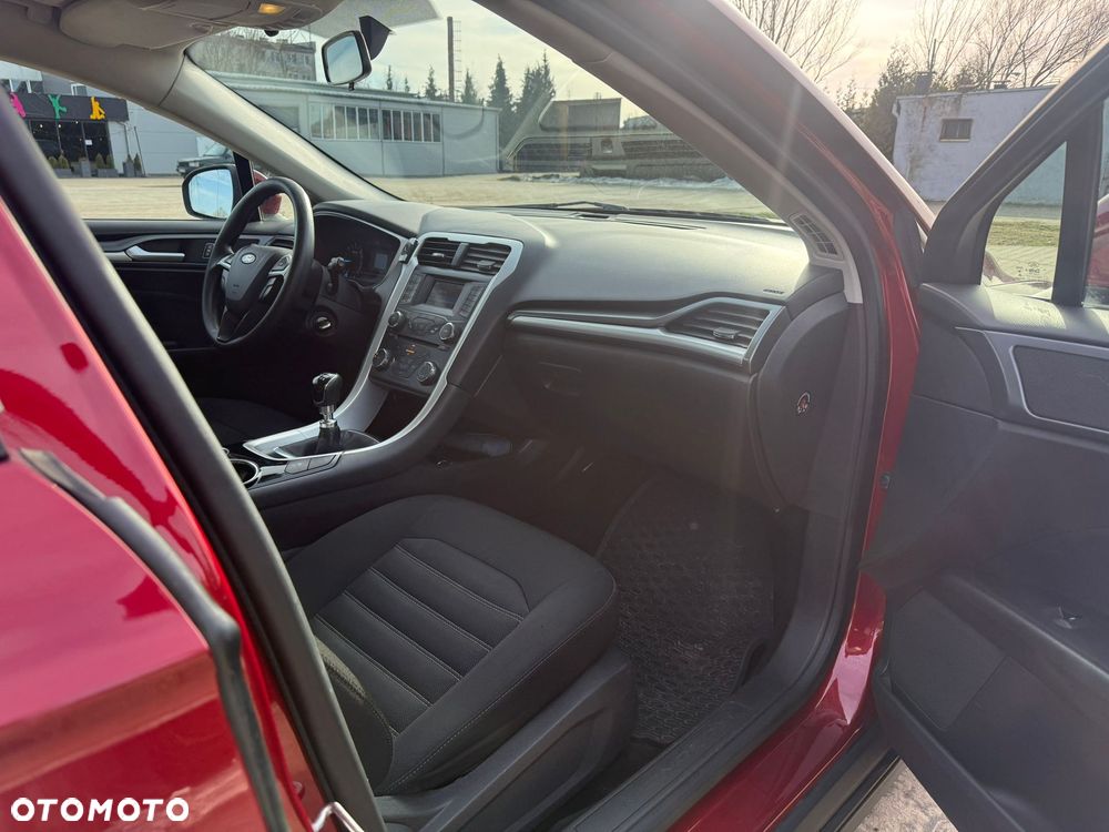 Ford Mondeo 1.5 TDCi ECOnetic Ambiente - 6