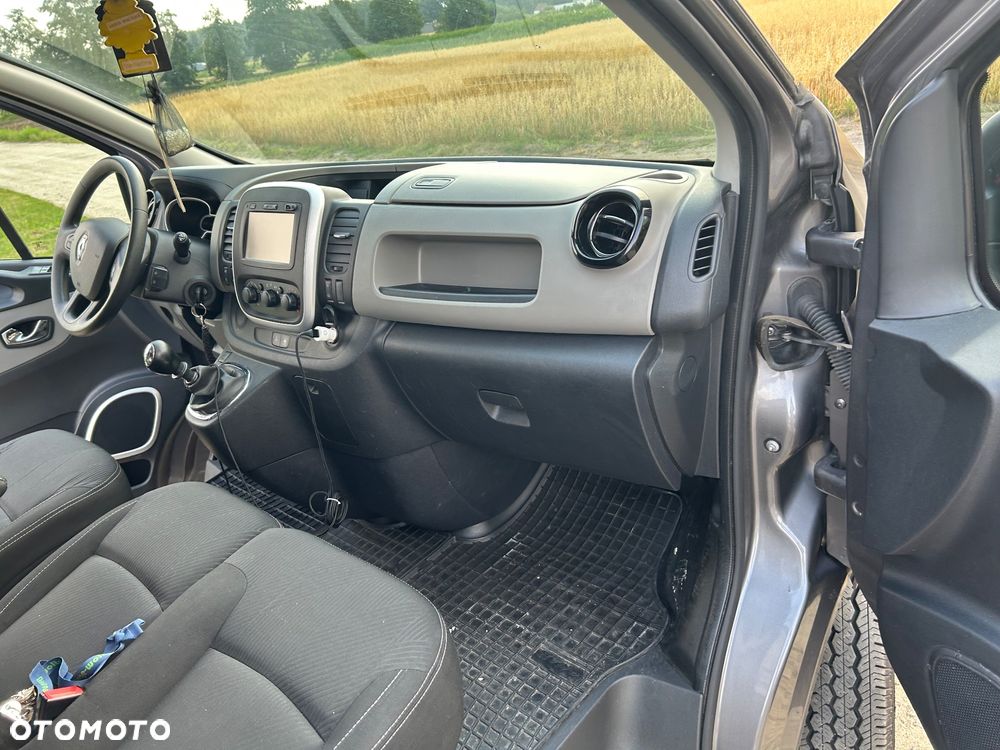 Renault Trafic - 23