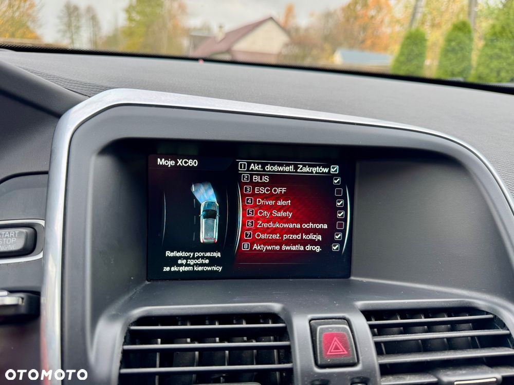 Volvo XC 60 D4 Momentum - 26