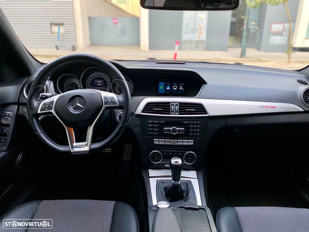 Mercedes-Benz C 180 Station AMG Line - 14