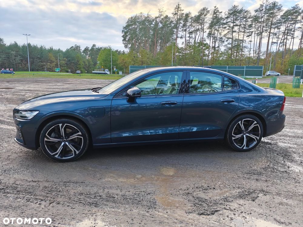 Volvo S60 T8 Recharge AWD Plus Dark - 8