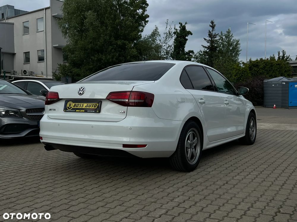 Volkswagen Jetta - 9