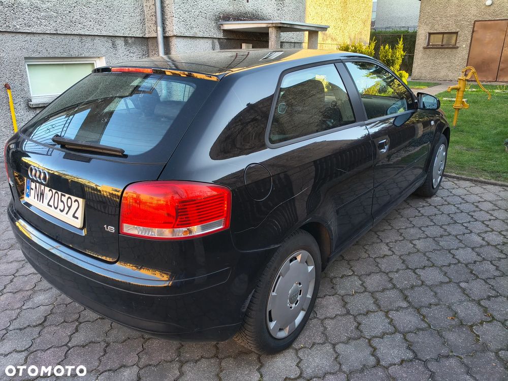 Audi A3 3-drzwiowe 1.6 Ambition - 4