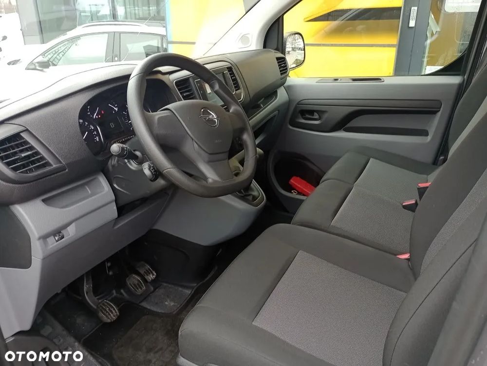 Opel Vivaro Extra Long - 12