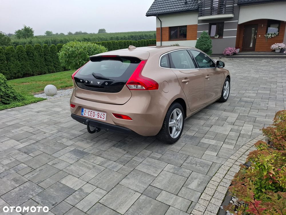 Volvo V40 D2 You - 10
