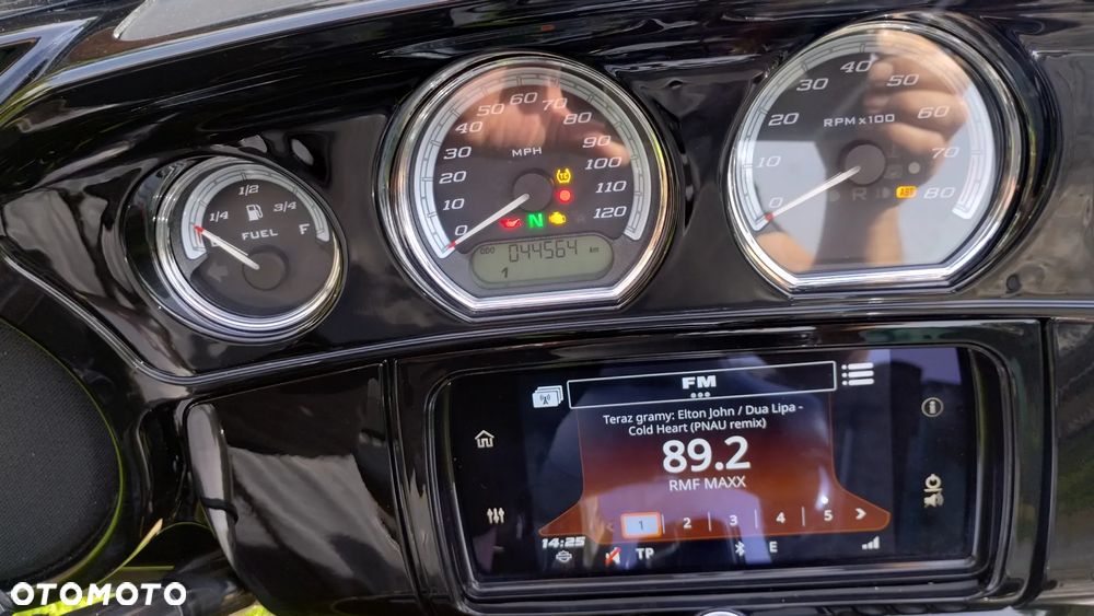 Harley-Davidson Electra - 13