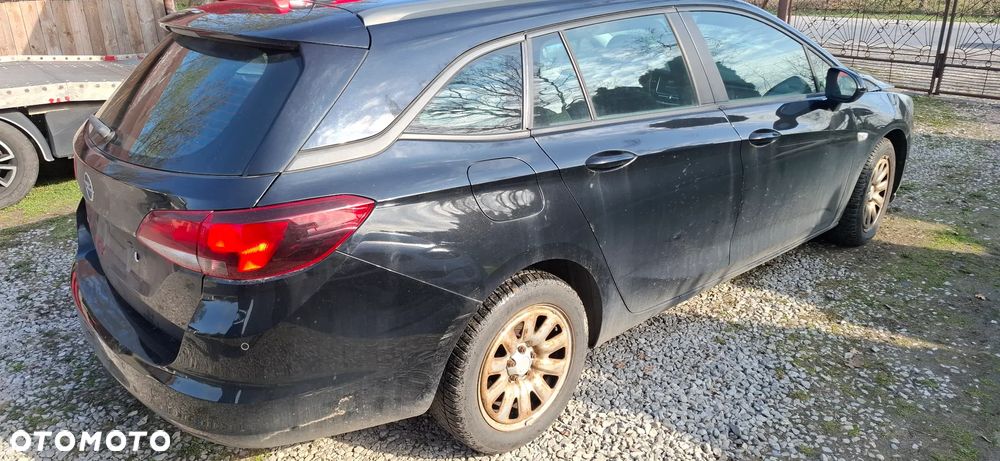 Opel Astra - 4