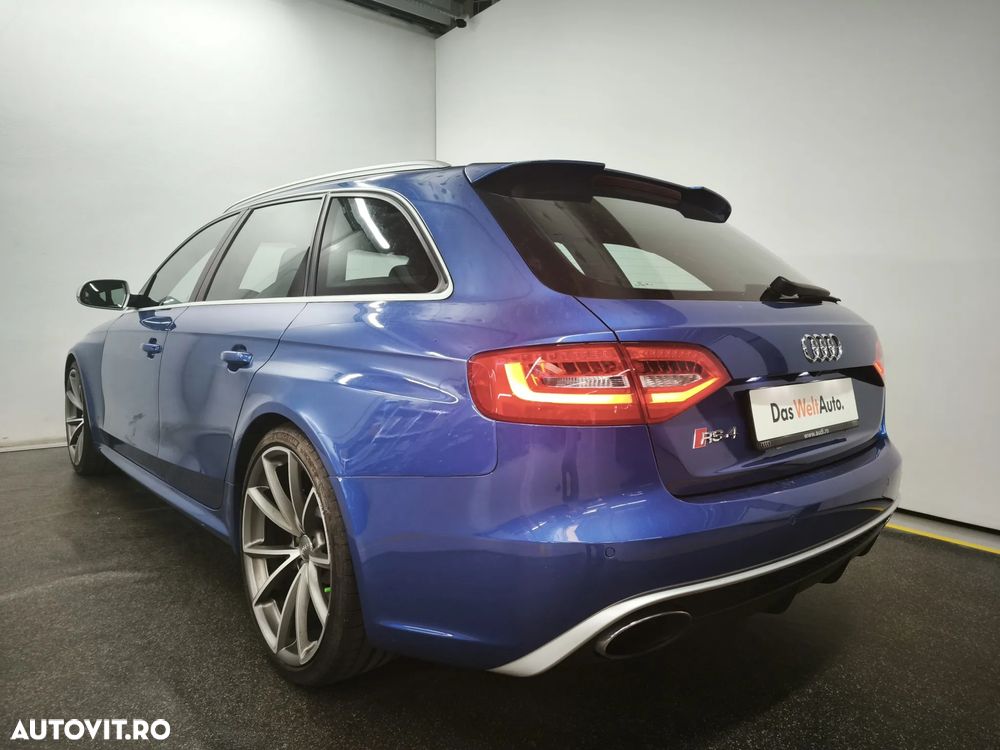 Audi RS4 Avant 4.2 FSI quattro Stronic - 3