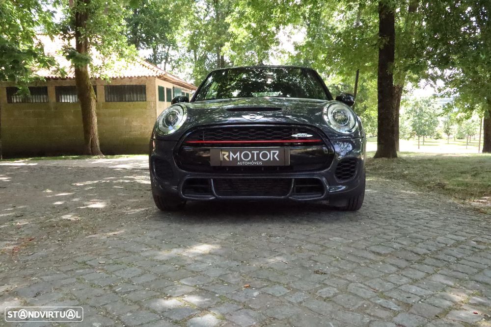 MINI Cabrio John Cooper Works - 3