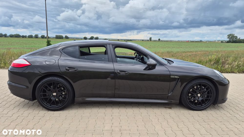 Porsche Panamera - 18