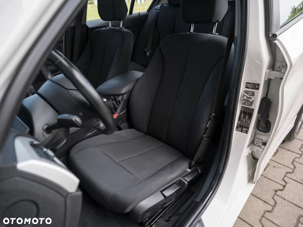 BMW Seria 1 - 26