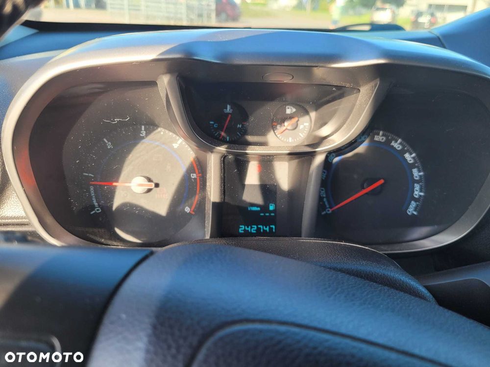 Chevrolet Orlando - 5