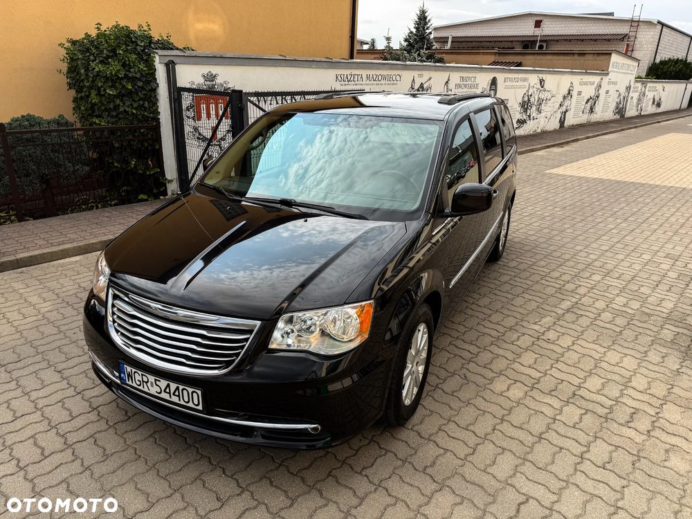 Chrysler Town & Country 3.6 Touring - 2