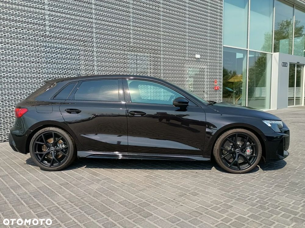 Audi RS3 Sportback TFSI Quattro S tronic - 4