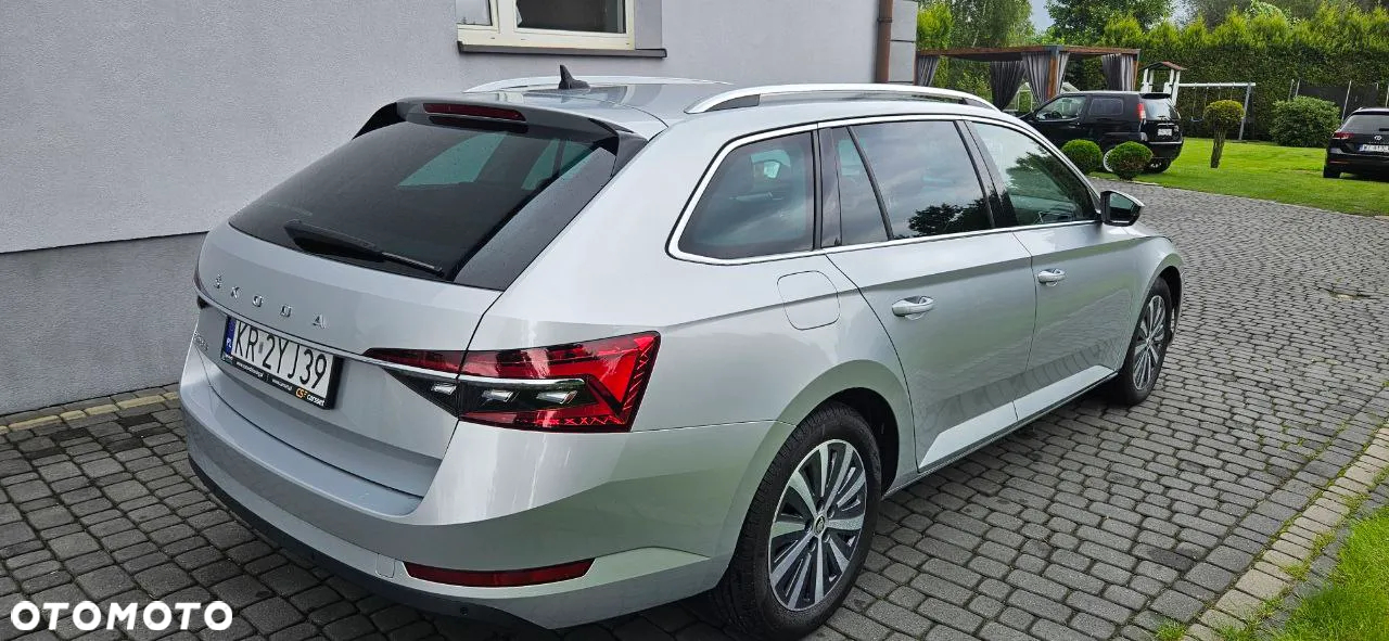 Skoda Superb 2.0 TDI SCR Style DSG - 8