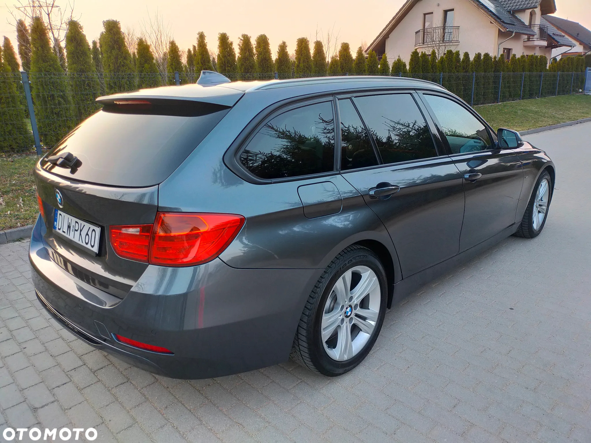 BMW Seria 3 330d Sport Line - 6