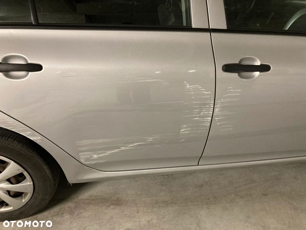 Toyota Corolla 1.6 Terra - 19