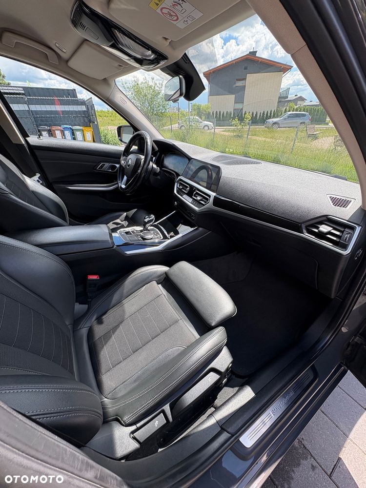 BMW Seria 3 320d Sport Line Shadow - 19