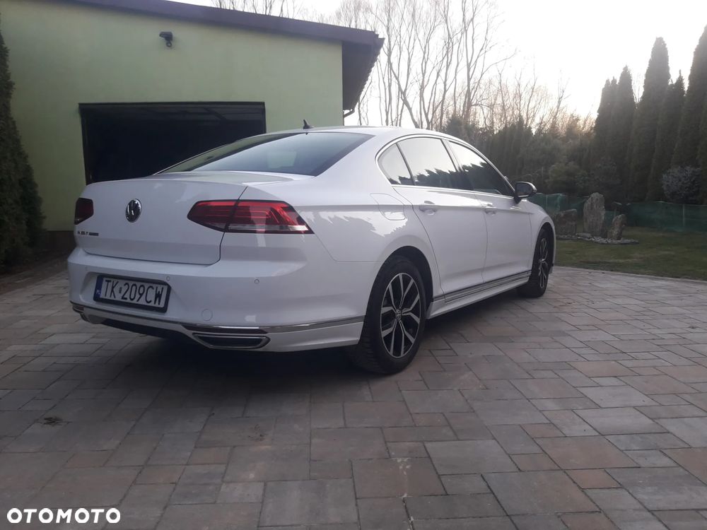 Volkswagen Passat - 6