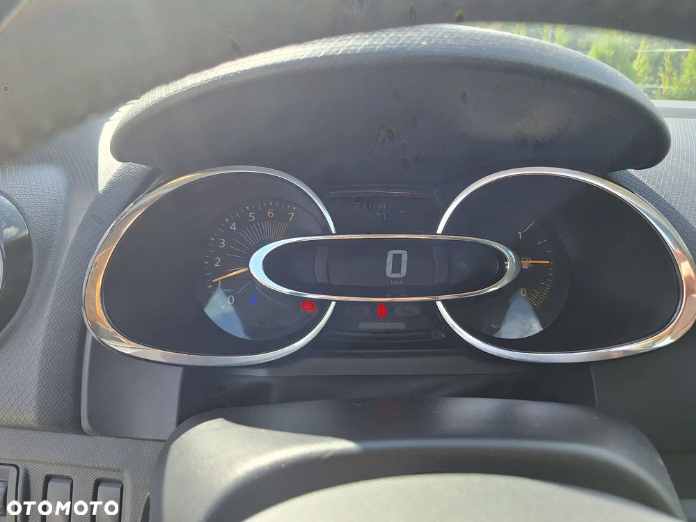 Renault Clio 1.2 16V Business - 12