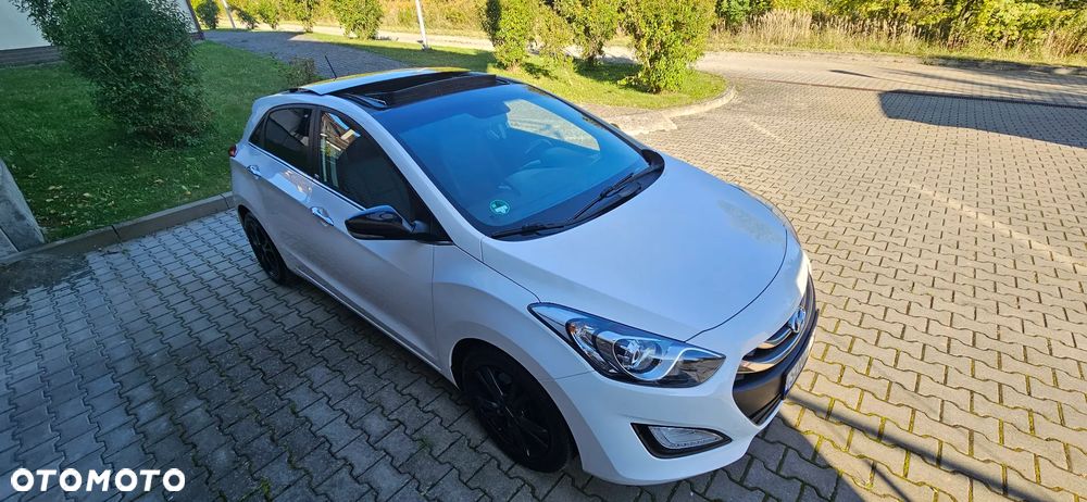 Hyundai i30 1.6 Fifa World Cup Edition - 15