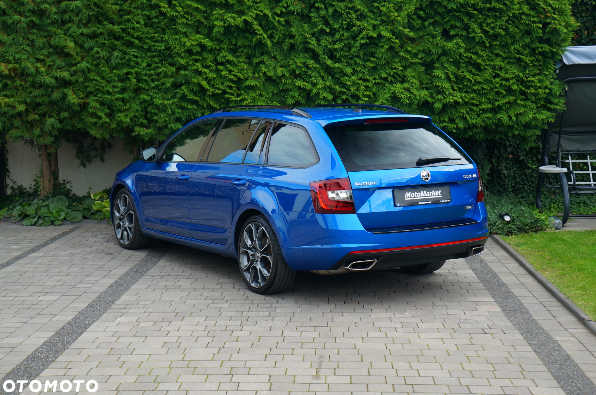 Skoda Octavia Combi 2.0 TDI DSG RS - 22