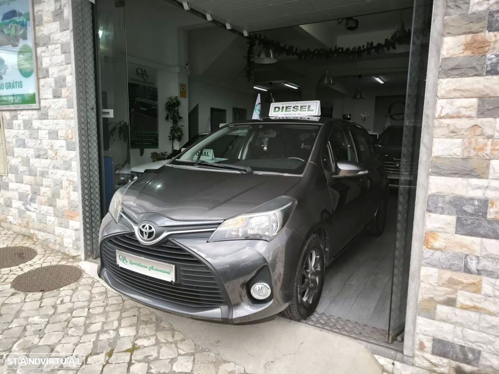 Toyota Yaris 1.4 D-4D ACtive+AC — fotografia 9
