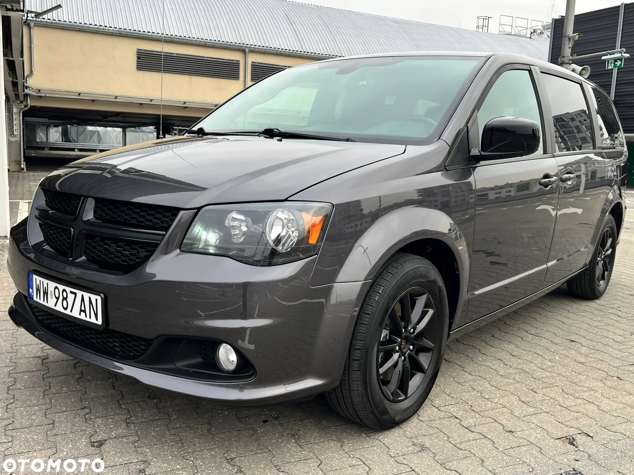 Dodge Grand Caravan - 15