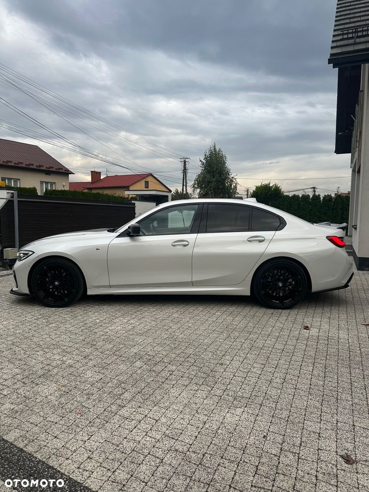 BMW Seria 3 2019 photo 3