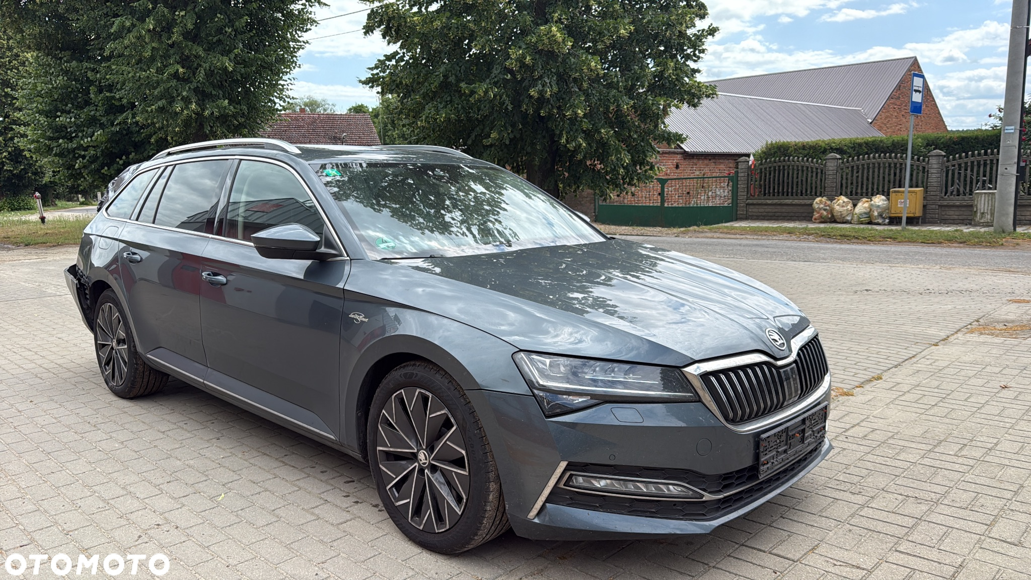 Skoda Superb Combi 2.0 TSI 4x4 DSG L&K - 4