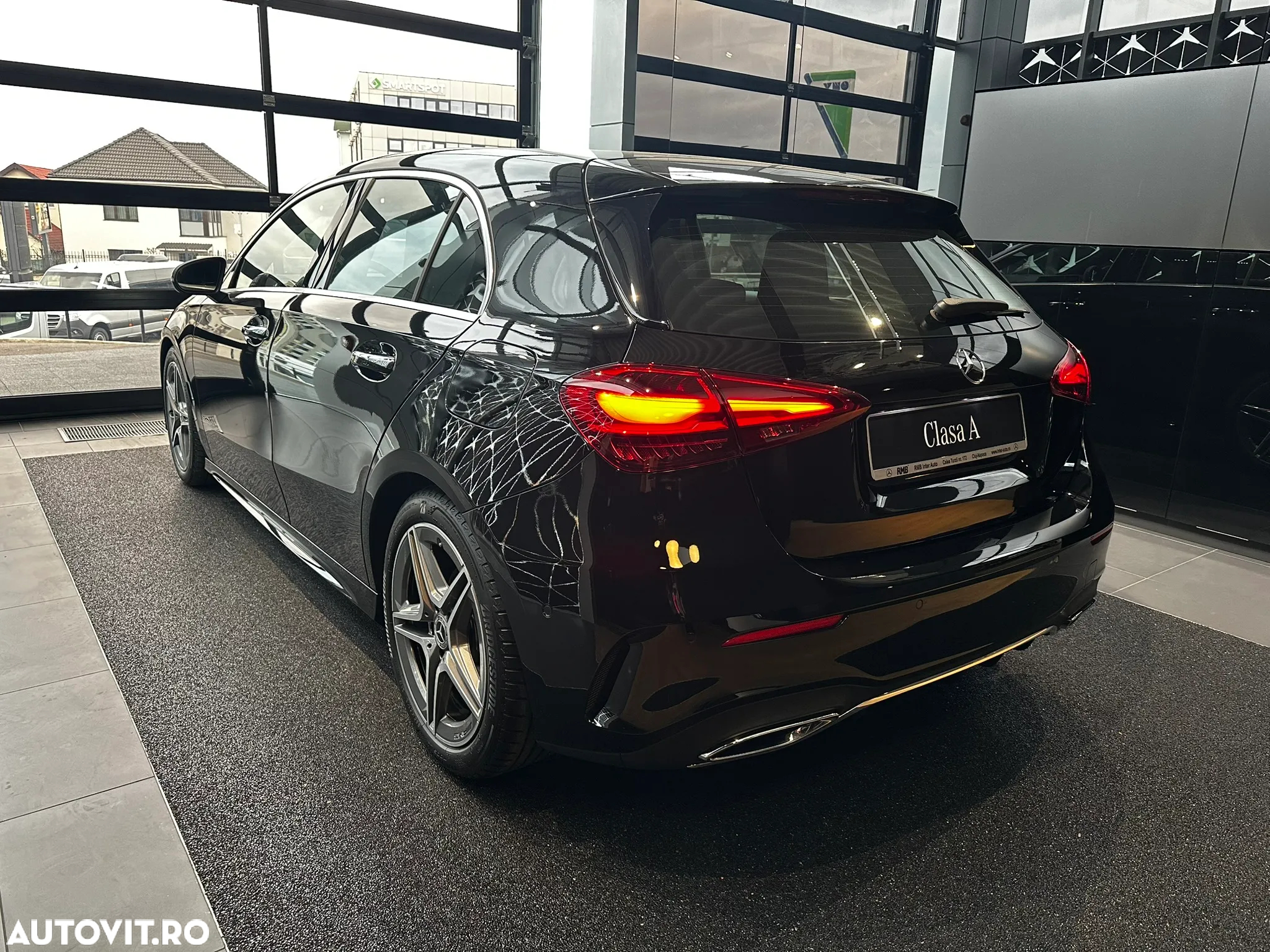 Mercedes-Benz A - 5