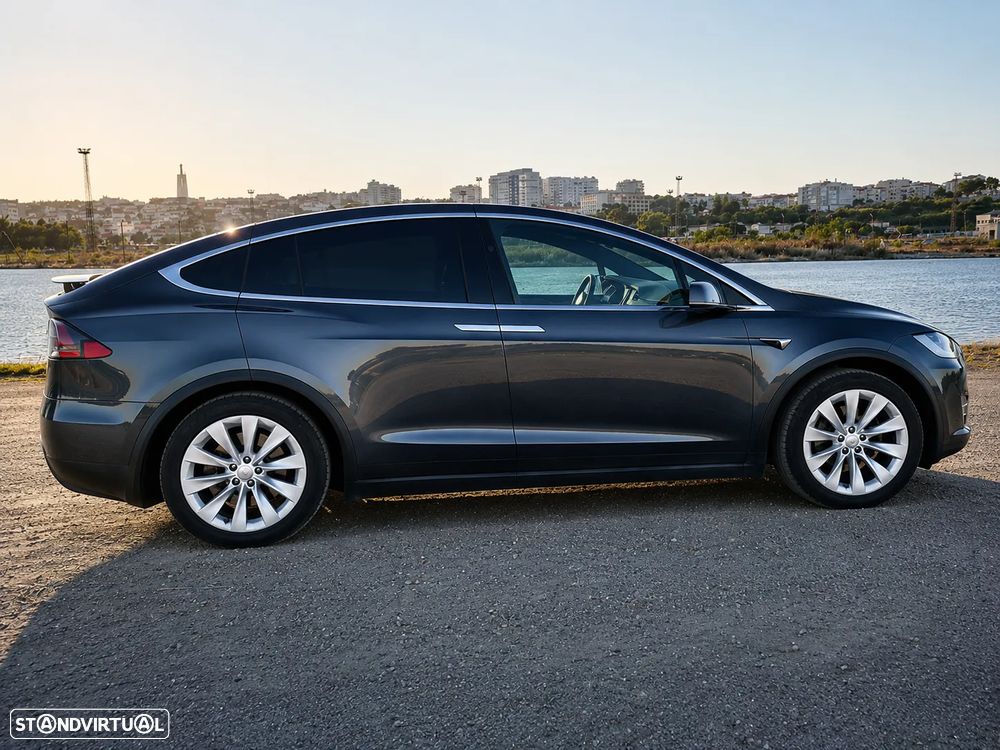 Tesla Model X 100 kWh Long Range AWD - 3