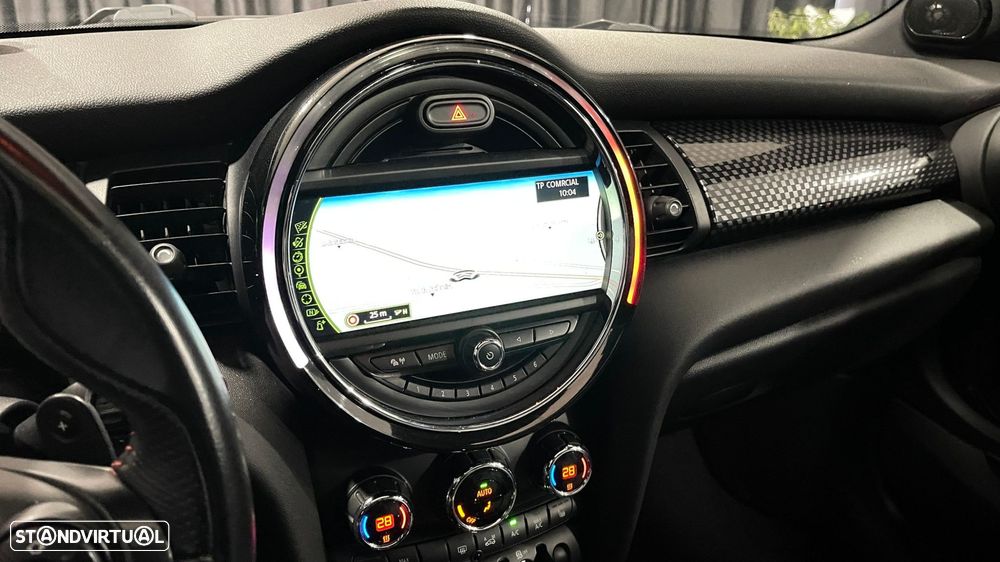 MINI 3 Portas Cooper SD Auto - 28