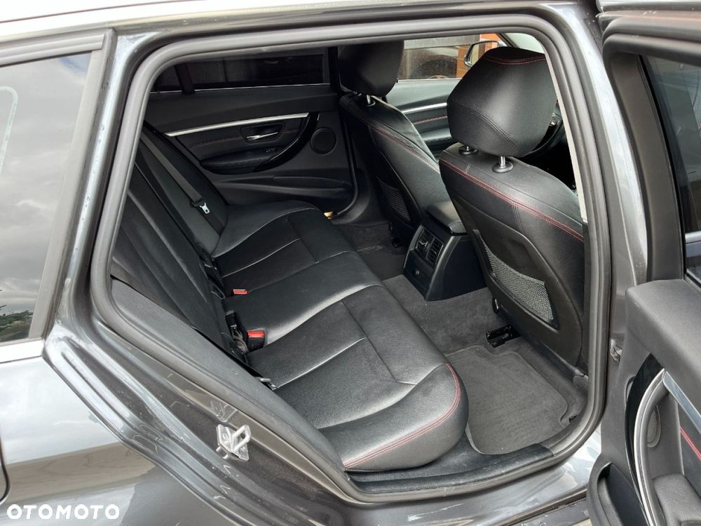 BMW Seria 3 320i GPF M Sport - 13