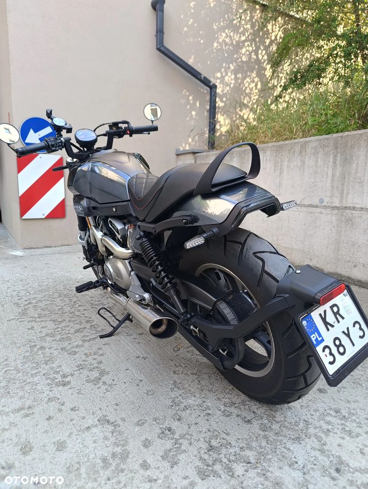 Hyosung GV - 10